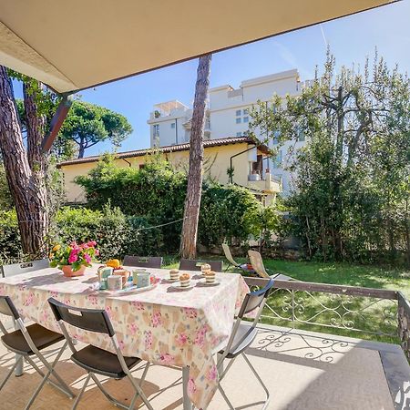 Casa Maddalena Al Mare 600M From Sea - Happy Rentals Marina di Pietrasanta Extérieur photo