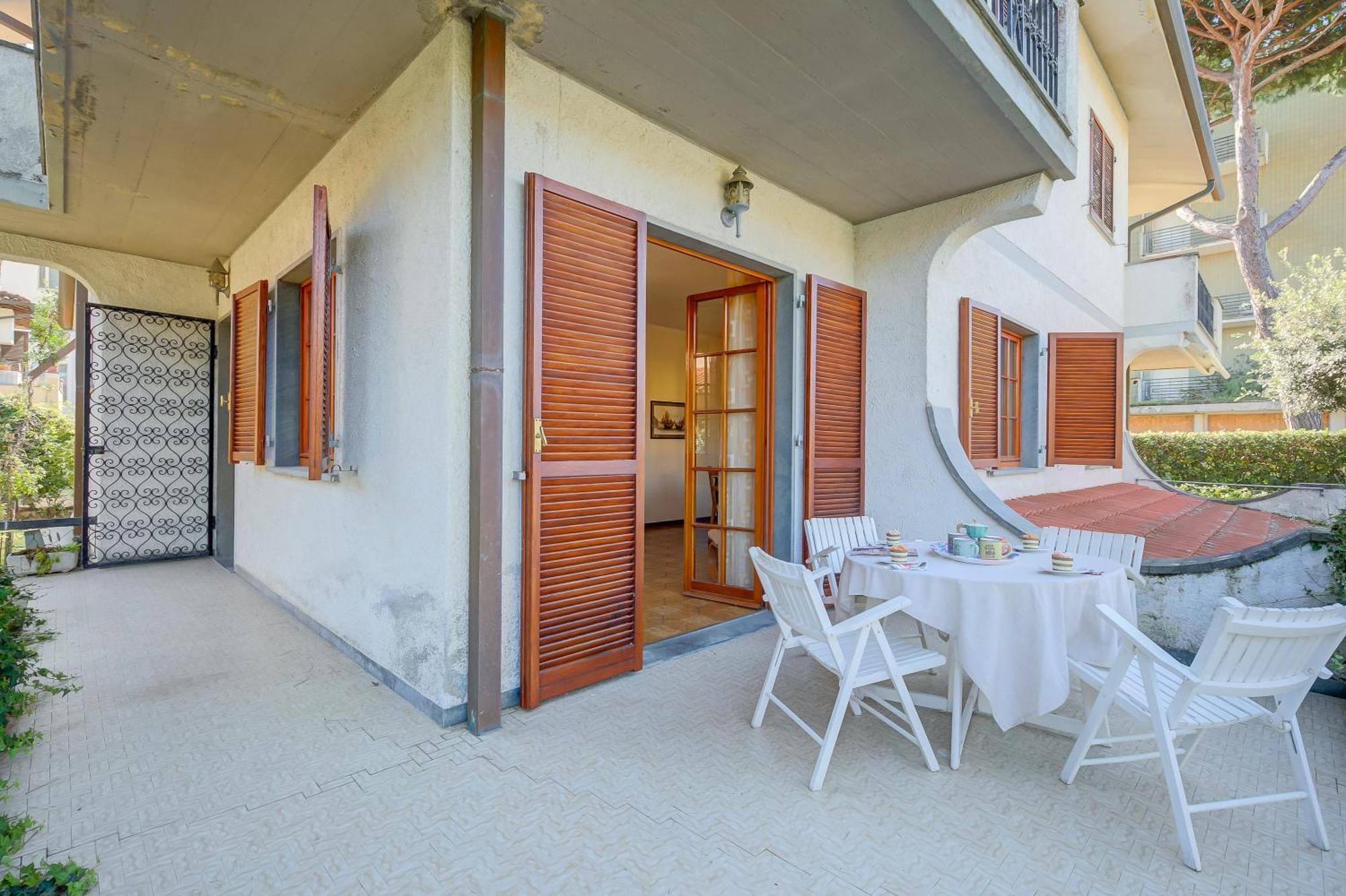 Casa Maddalena Al Mare 600M From Sea - Happy Rentals Marina di Pietrasanta Extérieur photo